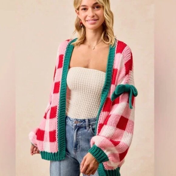 BiBi Checkered Plaid Bow Red and Green Chunky Cardigan Holiday Christmas NEW - Picture 1 of 3
